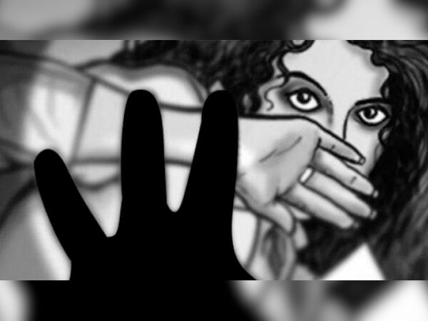 पुलिस ने बच्चे की चिकित्सीय स्थिति के बारे में बताने से इनकार कर दिया.