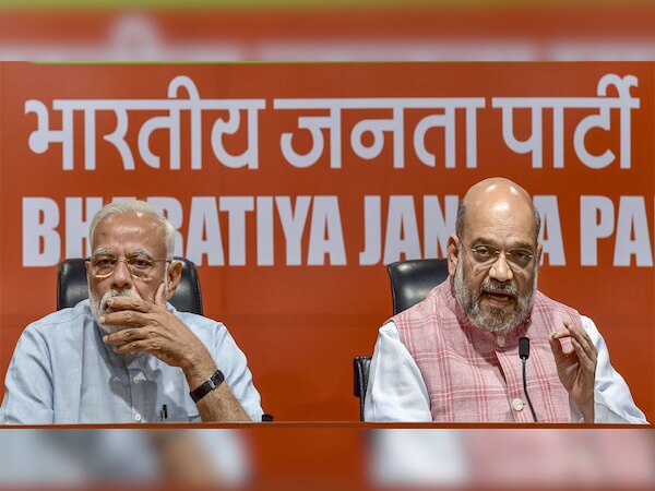 पीएम नरेंद्र मोदी और बीजेपी अध्यक्ष अमित शाह ने शुक्रवार को एक प्रेस कॉन्फ्रेंस को संबोधित किया. (फोटो साभार - PTI)