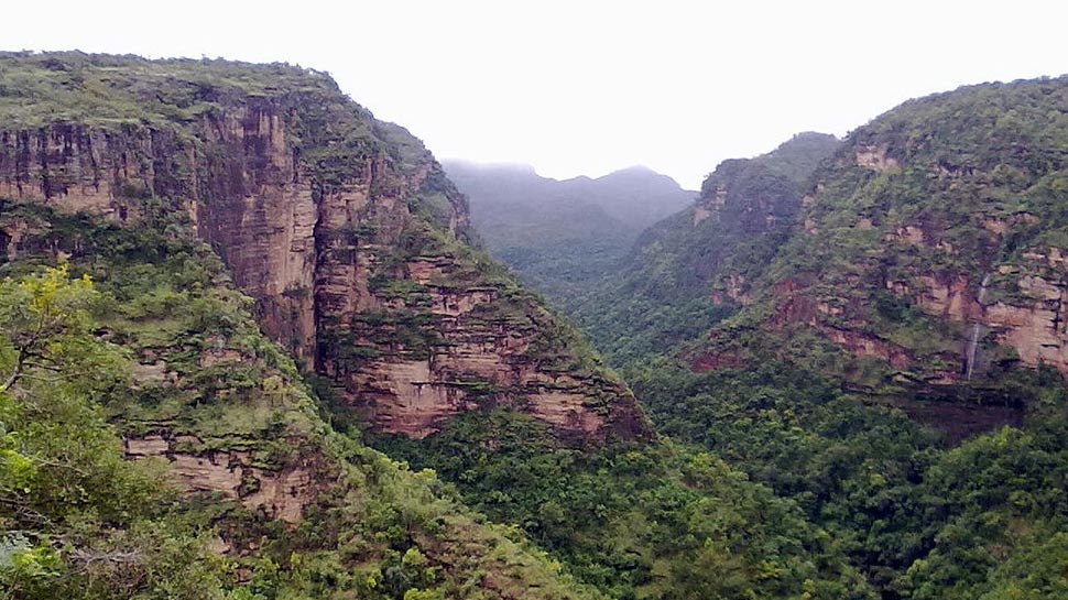 पंचमढ़ी vacations in Pachmarhi