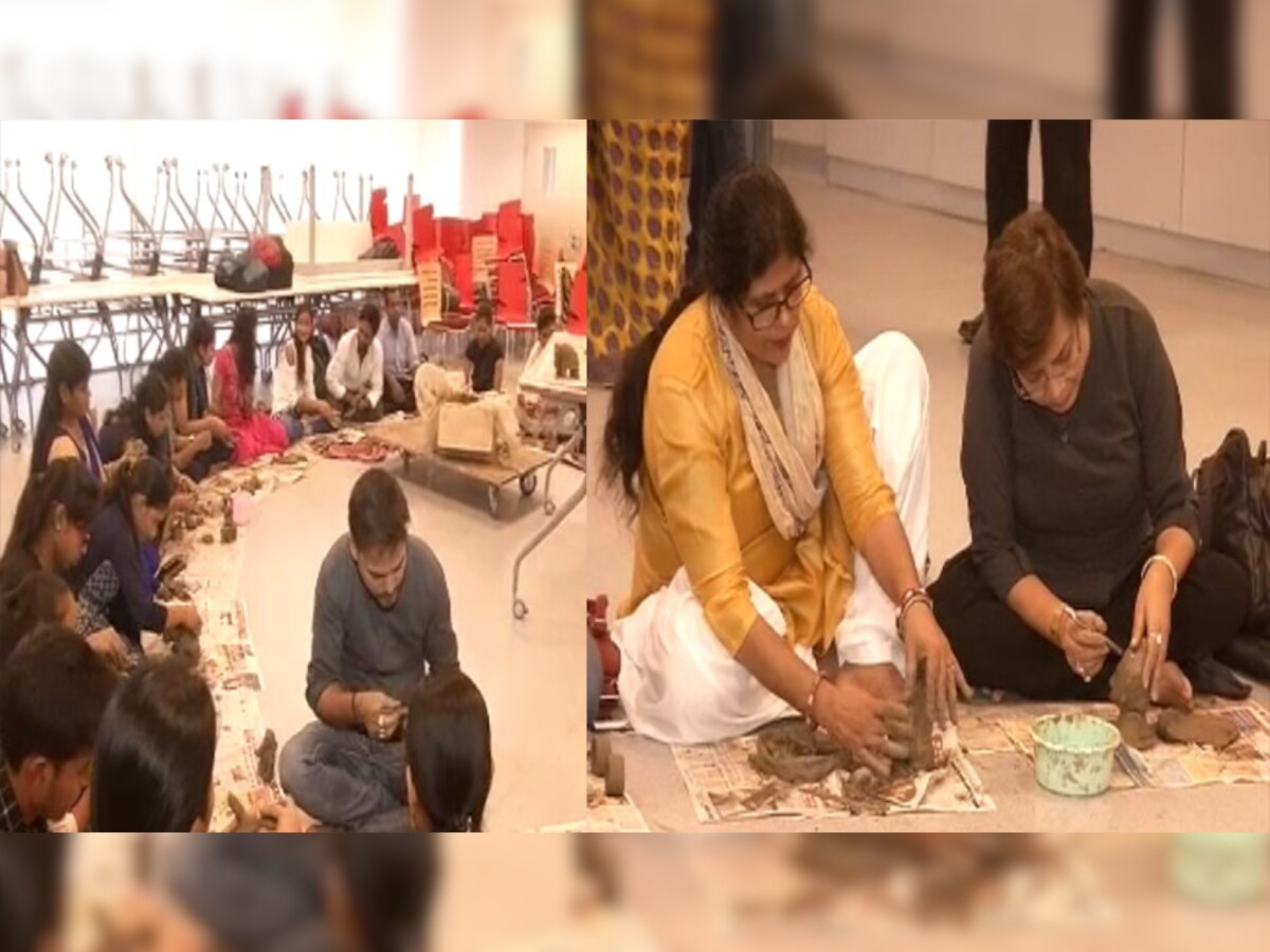 विश्व म्यूजियम डे पर पटना में आयोजन, कलाकारों ने बनाई मिट्टी की मूर्तियां