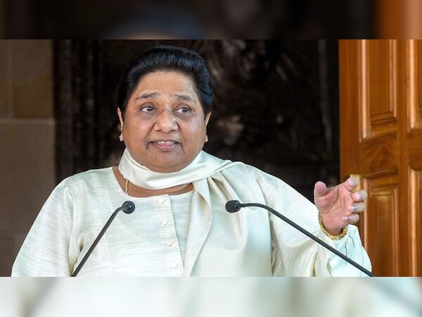 मायावती ने पीएम मोदी पर निशाना साधा है. (फाइल फोटो)