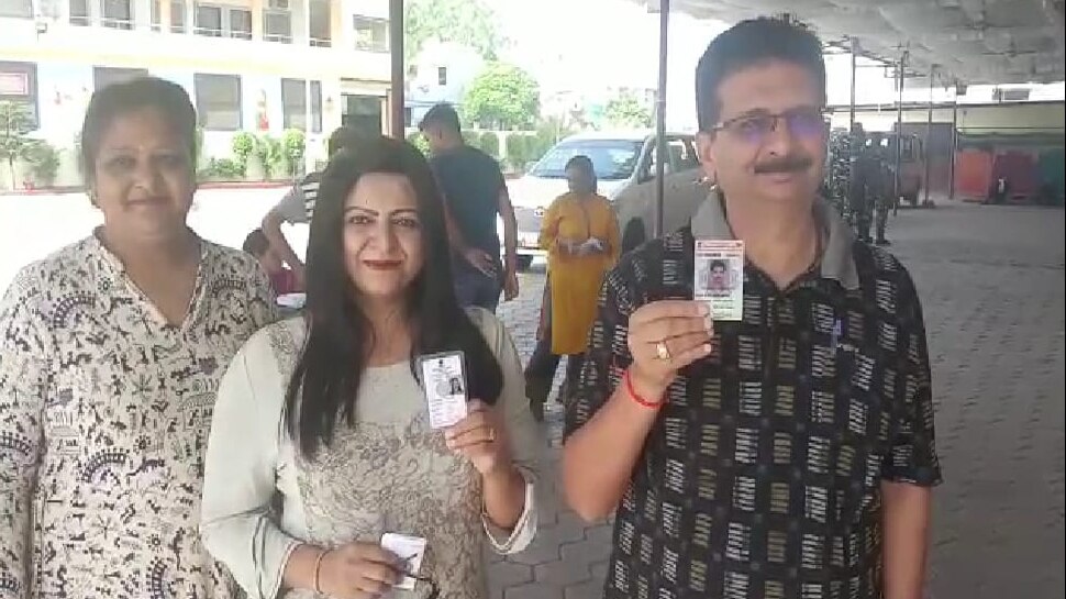 हमने देश की तरक्की विकास के लिए मतदान किया We voted for the development of the country
