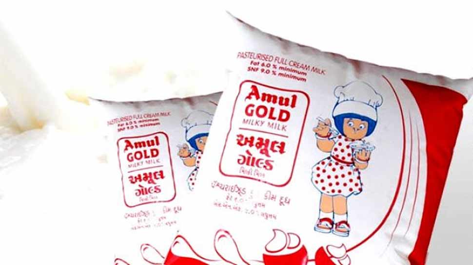अमूल दूध ने दो रुपये बढ़ाए दाम, 21 मई से लागू होंगी बढ़ी कीमत, जानिए क्या होगा नया मूल्य अमूल दूध ने दो रुपये बढ़ाए दाम, 21 मई से लागू होंगी बढ़ी कीमत, जानिए क्या होगा नया मूल्य