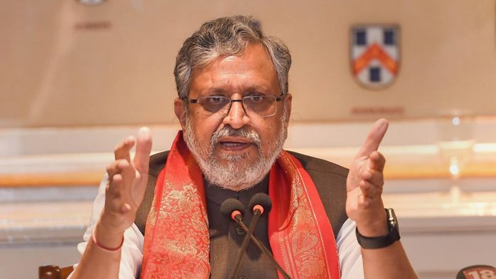 सुशील मोदी का तेजस्वी यादव पर तंज, कहा- RJD को लोकतंत्र बचाने की शुरुआत घर से करनी चाहिए