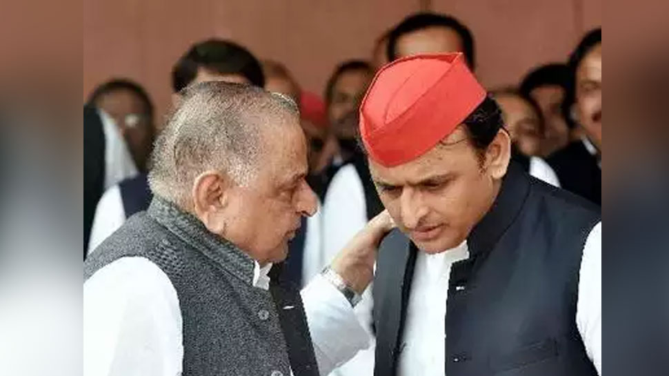 मायावती से मुलाकात के बाद अखिलेश ने पिता मुलायम के साथ की अहम बैठक, की ये चर्चा