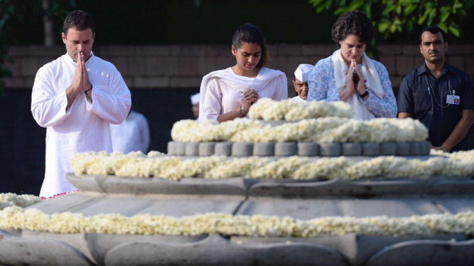 21 मई, 1991 को तमिलनाडु के श्रीपेरूंबुदूर में एक विस्फोट में राजीव गांधी की मौत हो गई थी. 21 मई, 1991 को तमिलनाडु के श्रीपेरूंबुदूर में एक विस्फोट में राजीव गांधी की मौत हो गई थी.