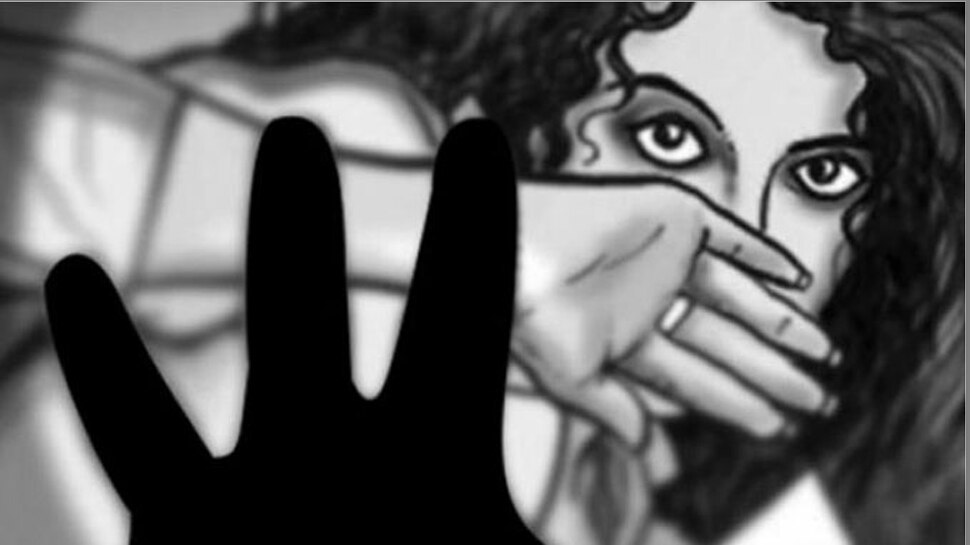 बंद कमरे से आ रही थी बदबू, मकान मालिक ने खोला दरवाजा और फिर...