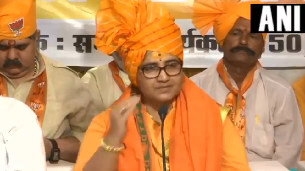 मालेगांव ब्लास्ट की आरोपी से लेकर गोडसे पर बयान तक, जानिए कौन हैं साध्वी प्रज्ञा ठाकुर मालेगांव ब्लास्ट की आरोपी से लेकर गोडसे पर बयान तक, जानिए कौन हैं साध्वी प्रज्ञा ठाकुर