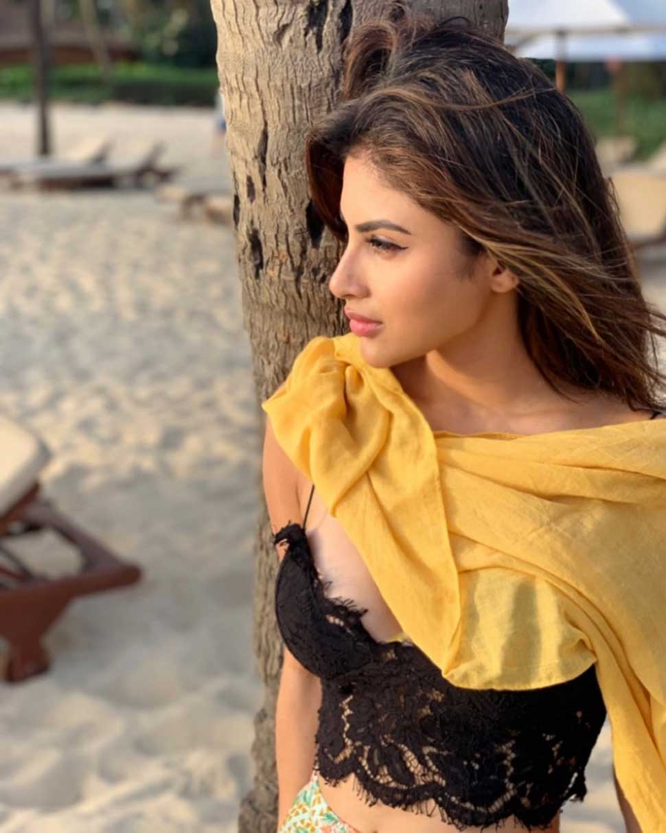मिखिल मुसाले हैं 'मेड इन चाइना' के निर्देशक Mouni Roy