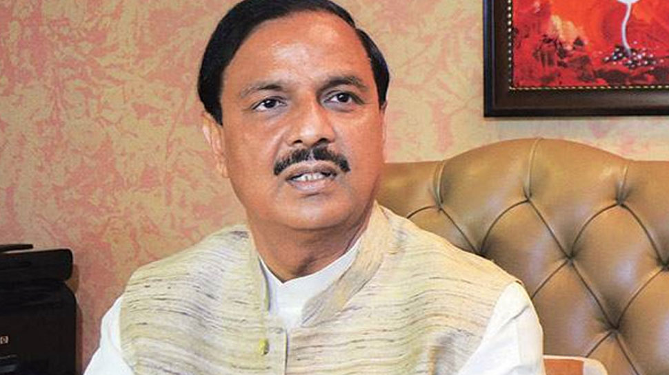 इस बार नोएडा की लड़ाई त्रिकोणीय मानी जा रही है. इस बार नोएडा की लड़ाई त्रिकोणीय मानी जा रही है.