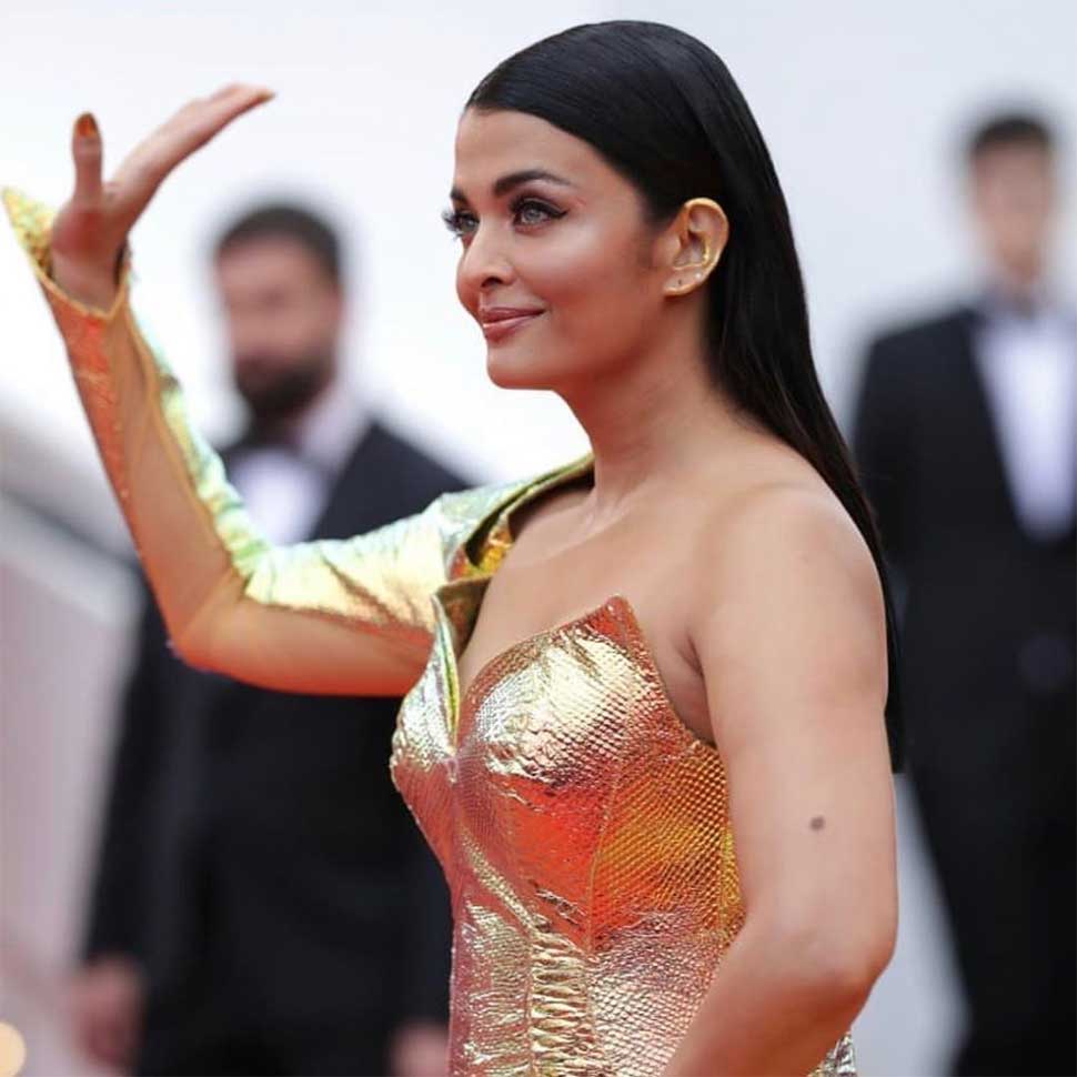 इस ड्रेस गजब ढाती नजर आईं ऐश्वर्या Aishwarya Rai