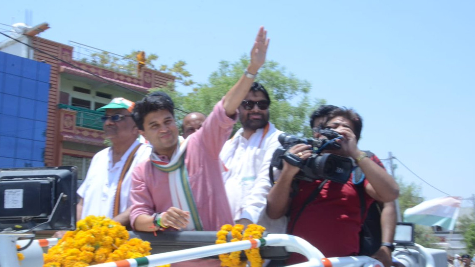 ज्योतिरादित्य सिंधिया (फोटो साभारः twitter/@JM_Scindia) ज्योतिरादित्य सिंधिया (फोटो साभारः twitter/@JM_Scindia)