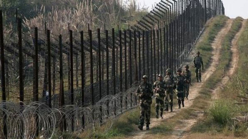 जम्मू-कश्मीर: LoC के पास प्रशिक्षण के दौरान ब्लास्ट, कई जवान घायल, 1 गंभीर जम्मू-कश्मीर: LoC के पास प्रशिक्षण के दौरान ब्लास्ट, कई जवान घायल, 1 गंभीर
