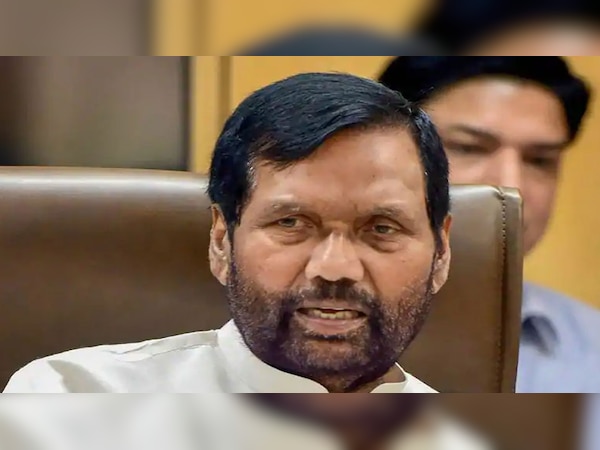 लोक जनशक्ति पार्टी (लोजपा) के प्रमुख राम विलास पासवान (फाइल फोटो)