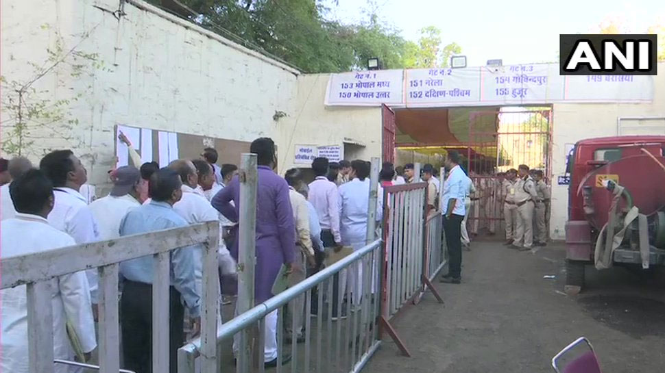 चुनाव परिणाम टी-20 की शैली में फटाफट नहीं आएंगे, नतीजे डे-नाइट मैच साबित होंगे चुनाव परिणाम टी-20 की शैली में फटाफट नहीं आएंगे, नतीजे डे-नाइट मैच साबित होंगे