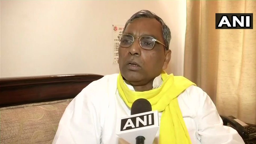 साल 2014 में सुभासपा और अपना दल के सहारे ही बीजेपी उत्तर प्रदेश में 73 सीटों के रिकार्ड आंकड़े को छू पाई थी. साल 2014 में सुभासपा और अपना दल के सहारे ही बीजेपी उत्तर प्रदेश में 73 सीटों के रिकार्ड आंकड़े को छू पाई थी.