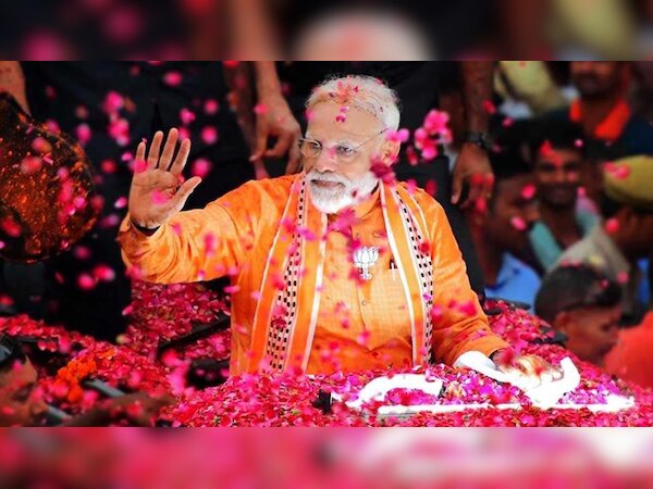 पीएम मोदी के नेतृत्व में बीजेपी अपने दम पर सरकार बनाने की दिशा में आगे बढ़ रही है. 