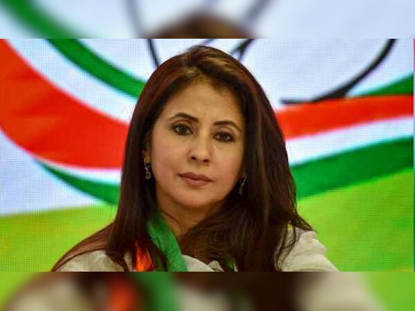 लाखों वोट से पीछे उर्मिला मातोंडकर, ईवीएम में गड़बड़ का लगाया आरोप