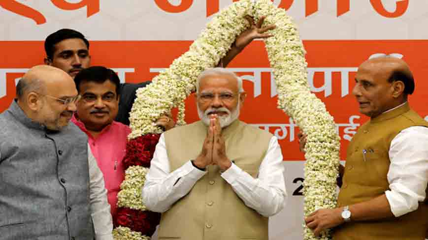 प्रचंड जीत के बाद पीएम मोदी का पहला ट्वीट, 'सबका साथ + सबका विकास + सबका विश्वास = विजयी भारत'