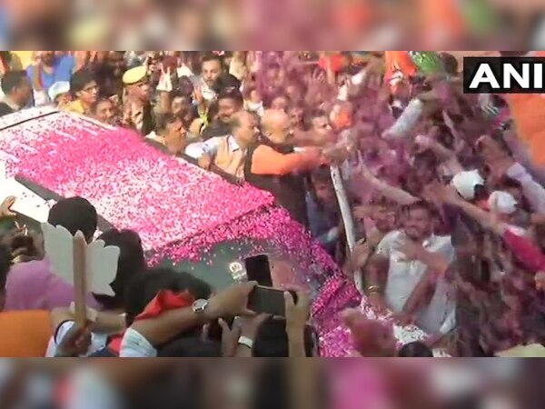 बीजेपी मुख्यालय में जश्न का माहौल देखा जा रही है. 