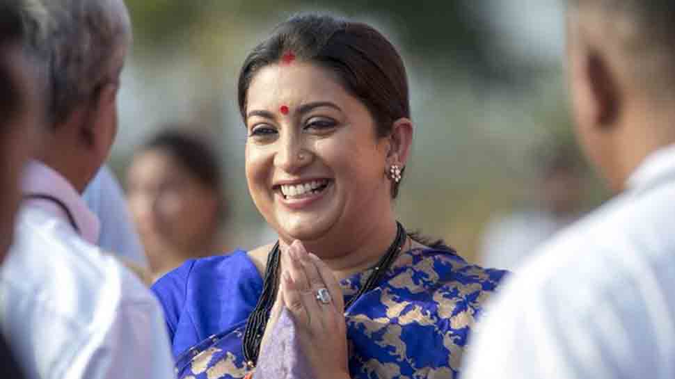 शायराना अंदाज में स्मृति ईरानी ने दिया राहुल को जवाब, 'कौन कहता है कि आसमां में सुराख नहीं हो सकता...'