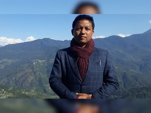 SDF 1996 से लगातार इस सीट से चुनाव जीत रही है. (फोटो साभार ट्विटर@IndraHangSubba1)