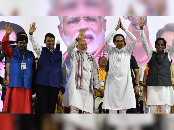 2014 में भी शिवसेना 18 सीटों पर जीती थी. (फोटो साभार @uddhavthackeray)