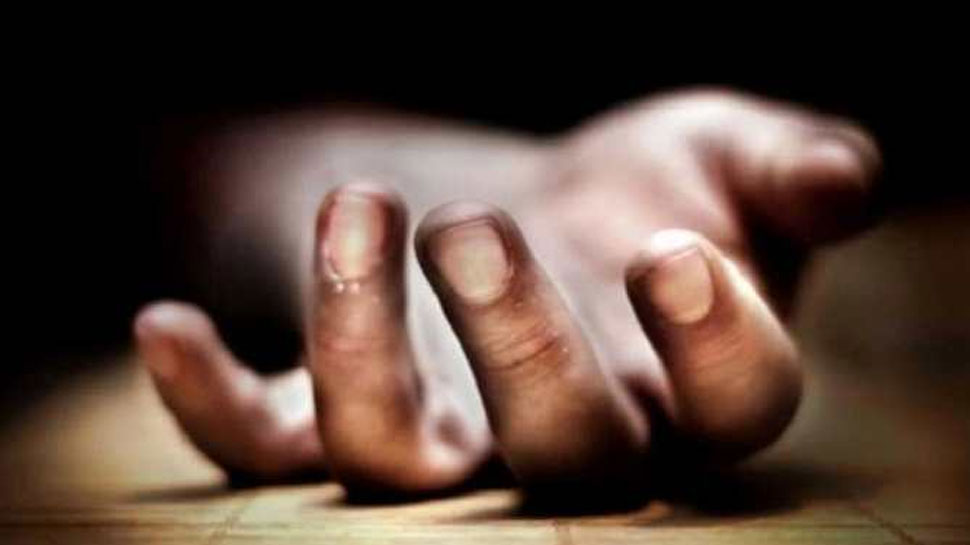 मुंबई के नायर अस्पताल की महिला डॉक्टर ने की खुदकुशी, रैगिंग का लगा आरोप मुंबई के नायर अस्पताल की महिला डॉक्टर ने की खुदकुशी, रैगिंग का लगा आरोप