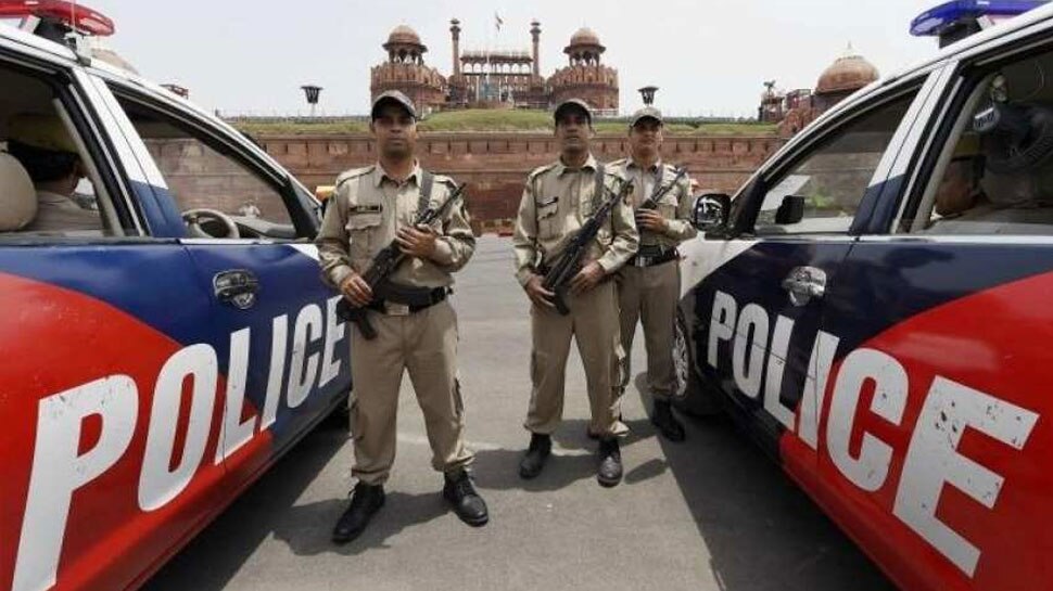 दिल्ली: विदेश में नौकरी का झांसा देकर अब तक 200 लोगों से ठगे लाखों रुपए, गिरफ्तार