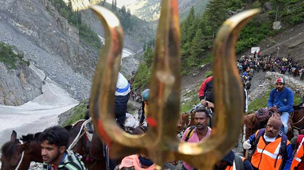 एक जुलाई से 46 दिन की सालाना अमरनाथ तीर्थ यात्रा अनंतनाग में पहलगाम के रास्ते और गंदेरबाल में बालटाल के रास्ते शुरू होगी. (फाइल फोटो) एक जुलाई से 46 दिन की सालाना अमरनाथ तीर्थ यात्रा अनंतनाग में पहलगाम के रास्ते और गंदेरबाल में बालटाल के रास्ते शुरू होगी. (फाइल फोटो)