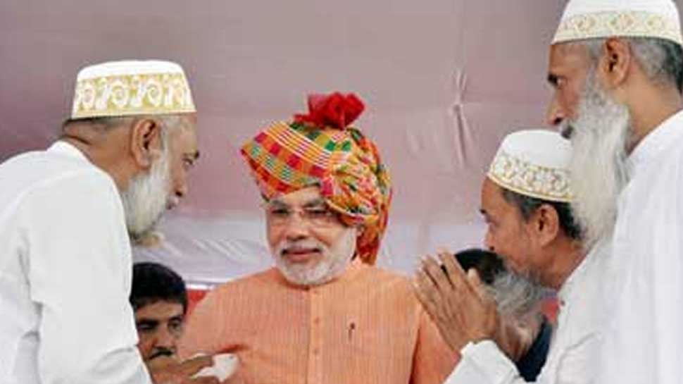 PM मोदी ने की थी अल्पसंख्यकों का भरोसा जीतने की अपील, BJP लाइब्रेरी में रखी गई कुरान