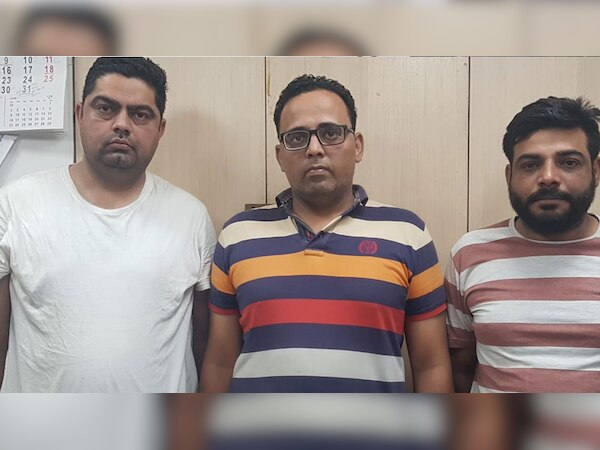 इमीग्रेशन जांच के दौरान फर्जी वर्क वीजा का हुआ था खुलासा, तीनों आरोपियों को पुलिस ने किया गिरफ्तार 
