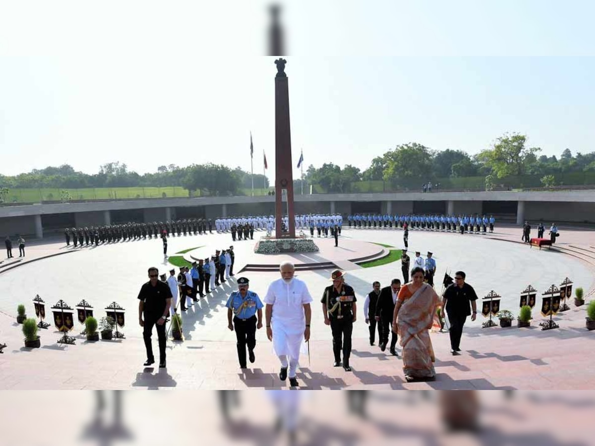 शिवसेना ने सामना में लिखा, 'पीएम मोदी के हाथ में देश का नेतृत्व ईश्वरीय योजना...'