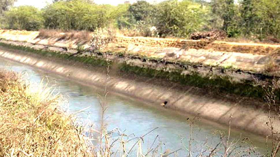 घटना की जांच के लिए नर्मदा प्राधिकरण मुख्यालय से एक जांच टीम तत्काल घटना स्थल के लिए रवाना कर दी है. (फाइल फोटो) घटना की जांच के लिए नर्मदा प्राधिकरण मुख्यालय से एक जांच टीम तत्काल घटना स्थल के लिए रवाना कर दी है. (फाइल फोटो)