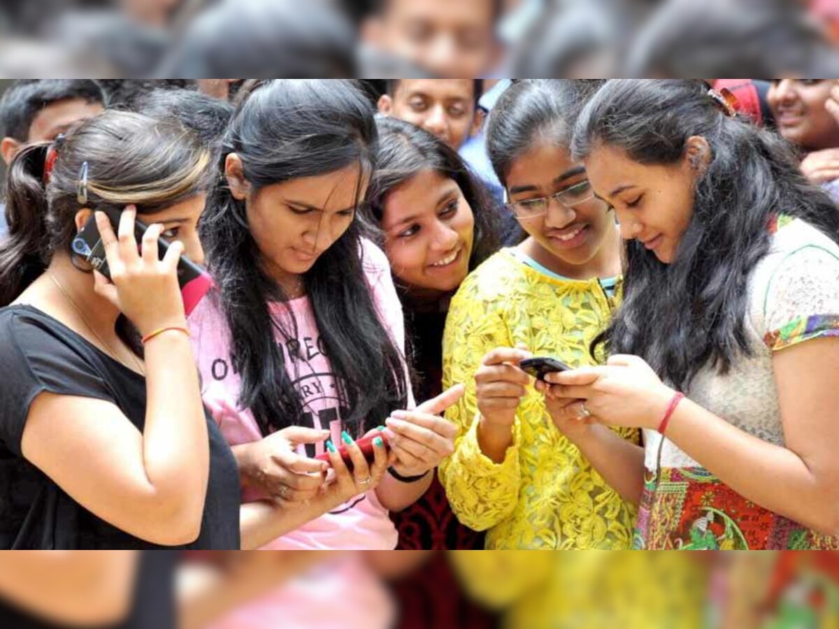 UK Board 12th Result 2019: 12वीं के नतीजे जारी, 80 % छात्र पास