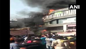 नालंदा: सूरत हादसे के बाद जिलाधिकारी ने उठाए कड़े कदम, बिल्डिंग मालिकों को नोटिस जारी