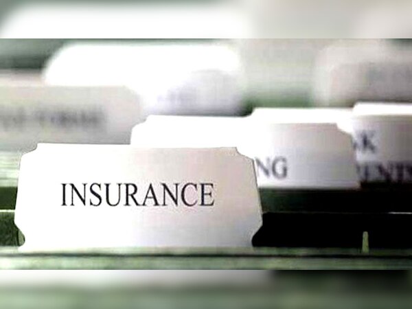 एजेंट प्लान खरीदने में मदद जरूरर करता है, लेकिन पूरी तरह उस पर निर्भर नहीं रहना चाहिए. (फाइल)