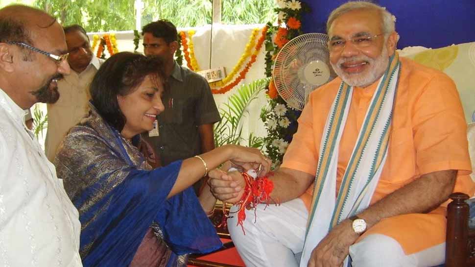 पीएम मोदी के शपथ ग्रहण से पहले उनकी पाकिस्तानी बहन का आया संदेश पीएम मोदी के शपथ ग्रहण से पहले उनकी पाकिस्तानी बहन का आया संदेश