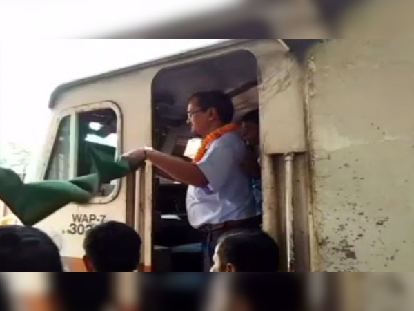 मुजफ्फरपुर नरकटियागंज गोरखपुर रेलखण्ड को ग्रीन बेल्ट में शामिल.