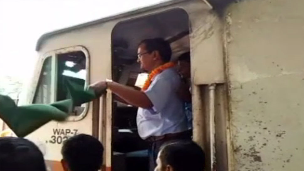 मुजफ्फरपुर नरकटियागंज गोरखपुर रेलखण्ड को ग्रीन बेल्ट में शामिल. मुजफ्फरपुर नरकटियागंज गोरखपुर रेलखण्ड को ग्रीन बेल्ट में शामिल.