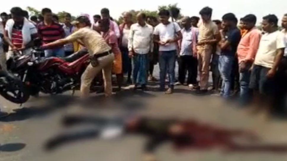 बिहारः छपरा में दर्दनाक सड़क हादसा, बोलेरो की टक्कर से बाइक सवार युवक की मौत