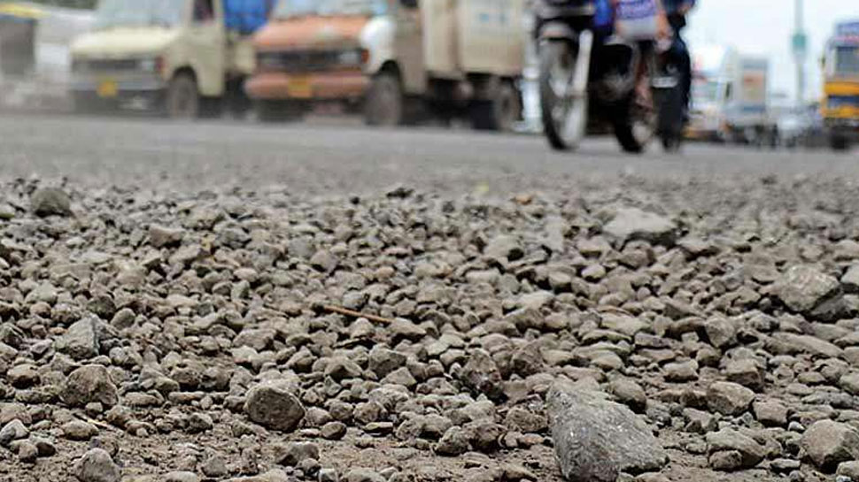 राजस्थान: खुदी हुई सड़कों के कारण आमजन को हो रही परेशानी, प्रसासन नहीं ले रहा सुध