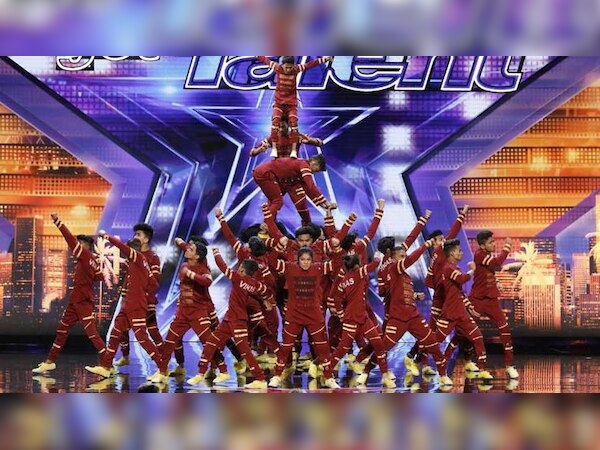 मुंबई के इस डांस ग्रुप ने मचाया धमाल (फोटो साभार: वीडियो ग्रैब)