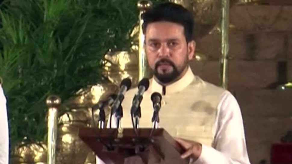 BJP अध्यक्ष ने रैली में किया था वादा- ठाकुर को बनाएंगे बड़ा नेता, हुए मोदी कैबिनेट में शामिल BJP अध्यक्ष ने रैली में किया था वादा- ठाकुर को बनाएंगे बड़ा नेता, हुए मोदी कैबिनेट में शामिल