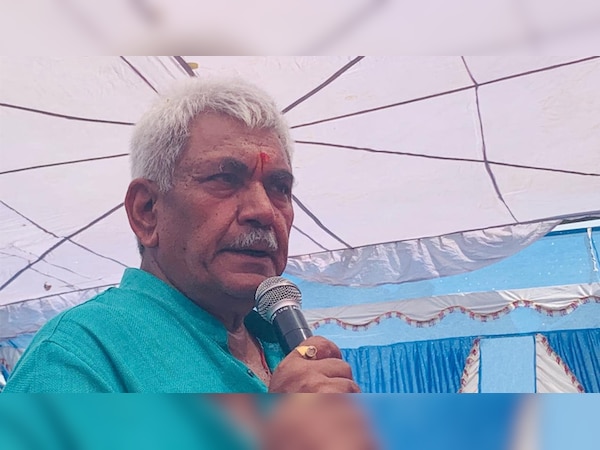 पूर्व केंद्रीय मंत्री मनोज सिन्हा गाजीपुर संसदीय क्षेत्र से चुनाव हार गए हैं.