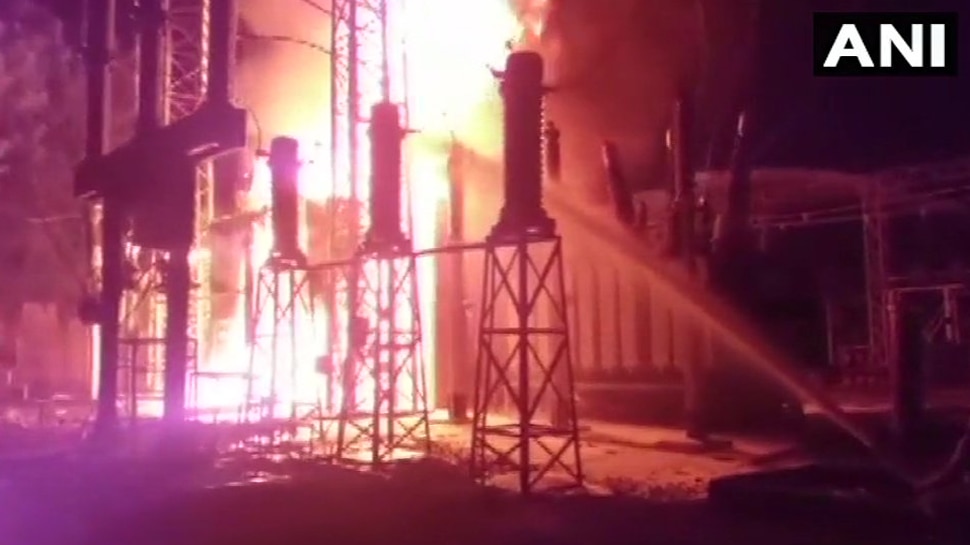 मध्य प्रदेशः इंदौर के विद्युत मंडल कार्यालय में लगी भीषण आग, कई इलाकों में ब्लैक आउट