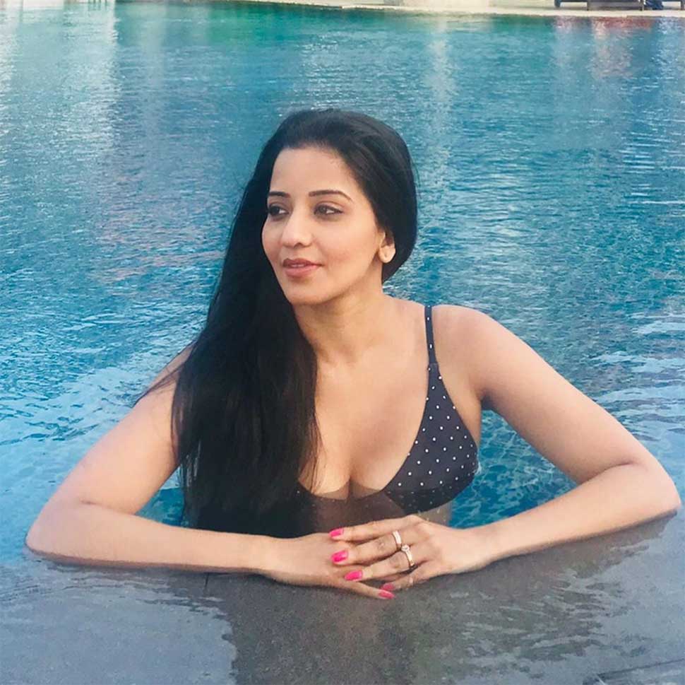 इस वजह से छाई हुई हैं मोनालिसा monalisa
