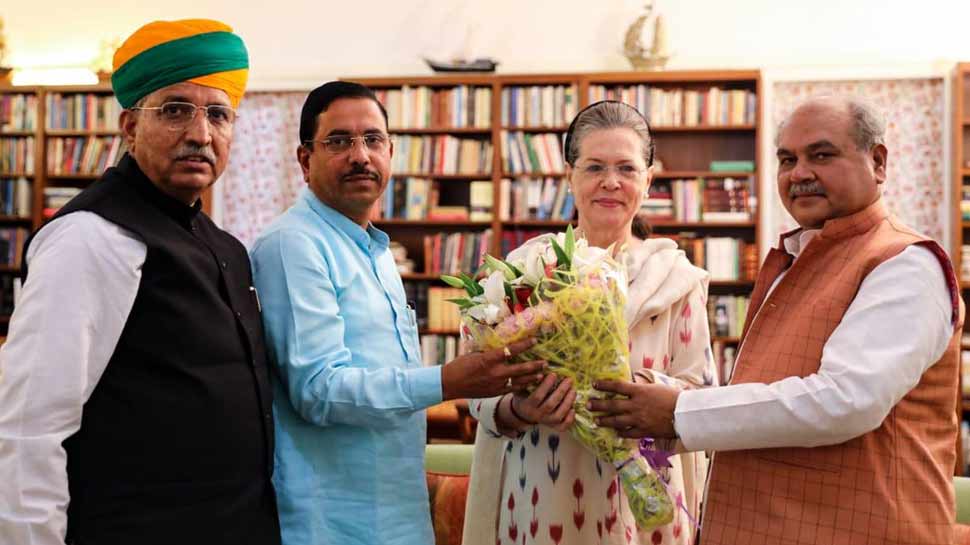 बीजेपी के 3 बडे़ मंत्री अचानक सोनिया गांधी से मिलने पहुंचे, जानिए क्या है वजह