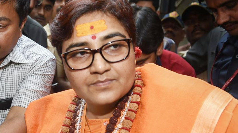 अदालत में पेश हुईं प्रज्ञा सिंह ठाकुर, कहा- मालेगांव धमाकों के बारे में कुछ नहीं जानतीं अदालत में पेश हुईं प्रज्ञा सिंह ठाकुर, कहा- मालेगांव धमाकों के बारे में कुछ नहीं जानतीं
