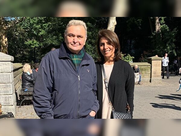 ऋषि कपूर और नीतू कपूर जल्द ही देश वापस आने वाले हैं. फोटो साभार: फाइल फोटो